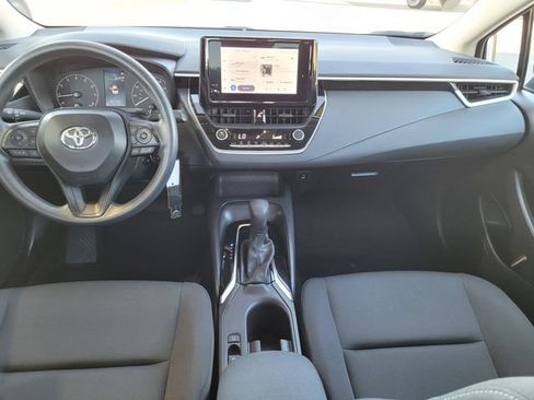 Used 2024 Toyota Corolla LE FWD image 6