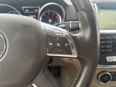 Used 2014 Mercedes-Benz ML 350 4MATIC image 31