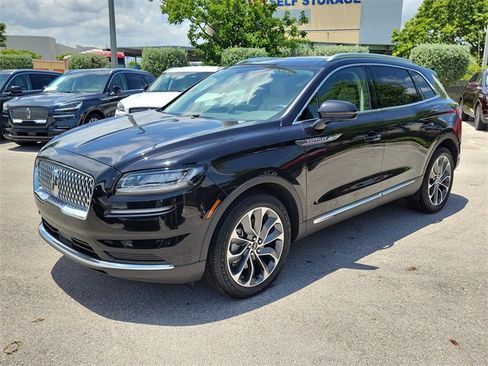 Certified 2023 Lincoln Nautilus Reserve image 3