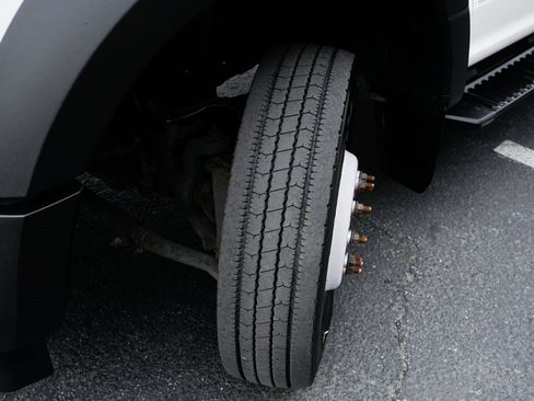 Used 2017 Ford F550 4x4 Crew Cab Super Duty image 44