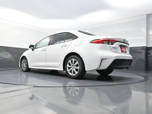 Used 2024 Toyota Corolla LE FWD image 34