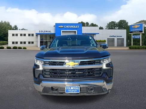 Used 2023 Chevrolet Silverado 1500 LT AWD/4WD image 18