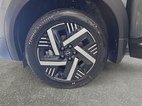 New 2026 Nissan Kicks SV w/ SV Premium Package FWD image 32