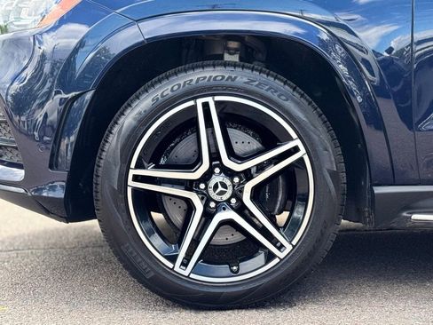Used 2022 Mercedes-Benz GLS 450 4MATIC w/ AMG Line Exterior image 10