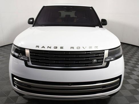 Used 2023 Land Rover Range Rover SE image 10