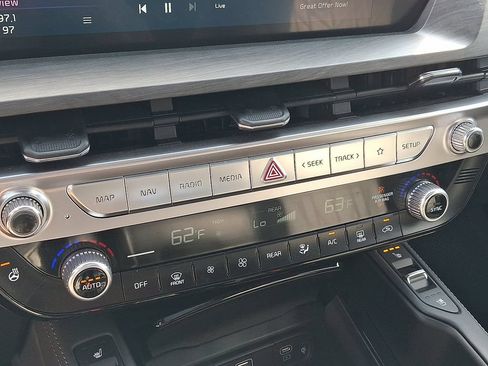 Used 2024 Kia Telluride EX X-Line AWD/4WD image 17