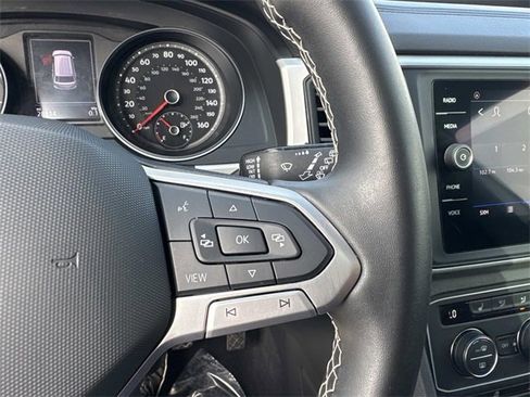 Certified 2021 Volkswagen Atlas Cross Sport SE w/ Panoramic Sunroof Package image 19