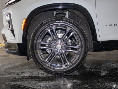 Certified 2025 Chevrolet Traverse High Country image 7