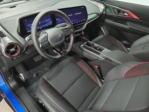 Used 2026 Chevrolet Equinox EV RS FWD image 4