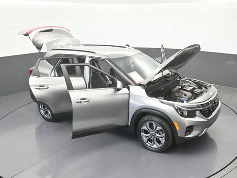 Used 2024 Kia Seltos S FWD image 66