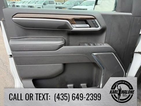 Used 2023 GMC Sierra 1500 SLE w/ X31 Off-Road Package image 15