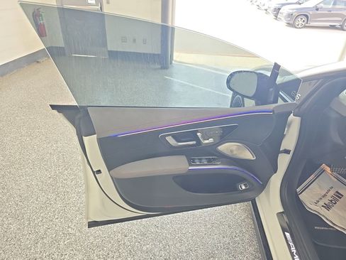 Used 2022 Mercedes-Benz EQS AMG 4MATIC w/ Exclusive Trim Package image 24