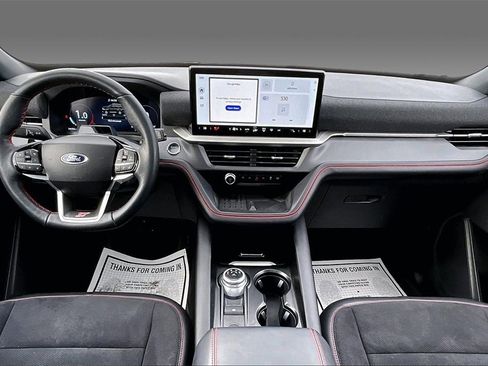 Used 2025 Ford Explorer ST image 9