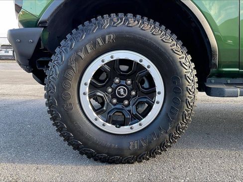 Used 2022 Ford Bronco Outer Banks w/ Sasquatch Package image 9