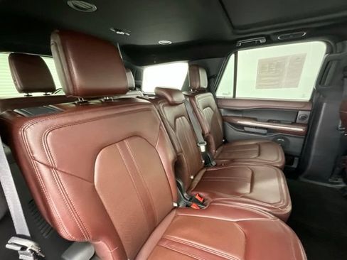 Used 2024 Ford Expedition Limited AWD/4WD image 15