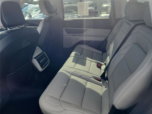 New 2026 Lincoln Nautilus Premier w/ Jet Appearance Package image 17