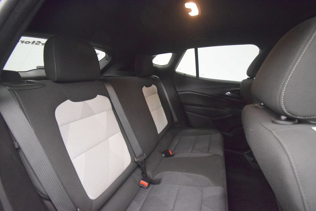 Used 2024 Chevrolet Trax RS w/ Driver Confidence Package FWD image 18