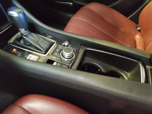 Used 2021 MAZDA MAZDA6 Carbon Edition image 26