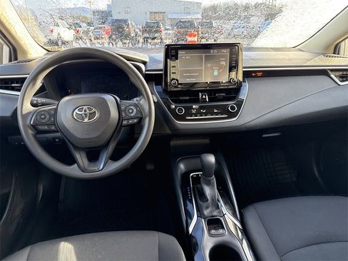 Used 2022 Toyota Corolla LE image 21