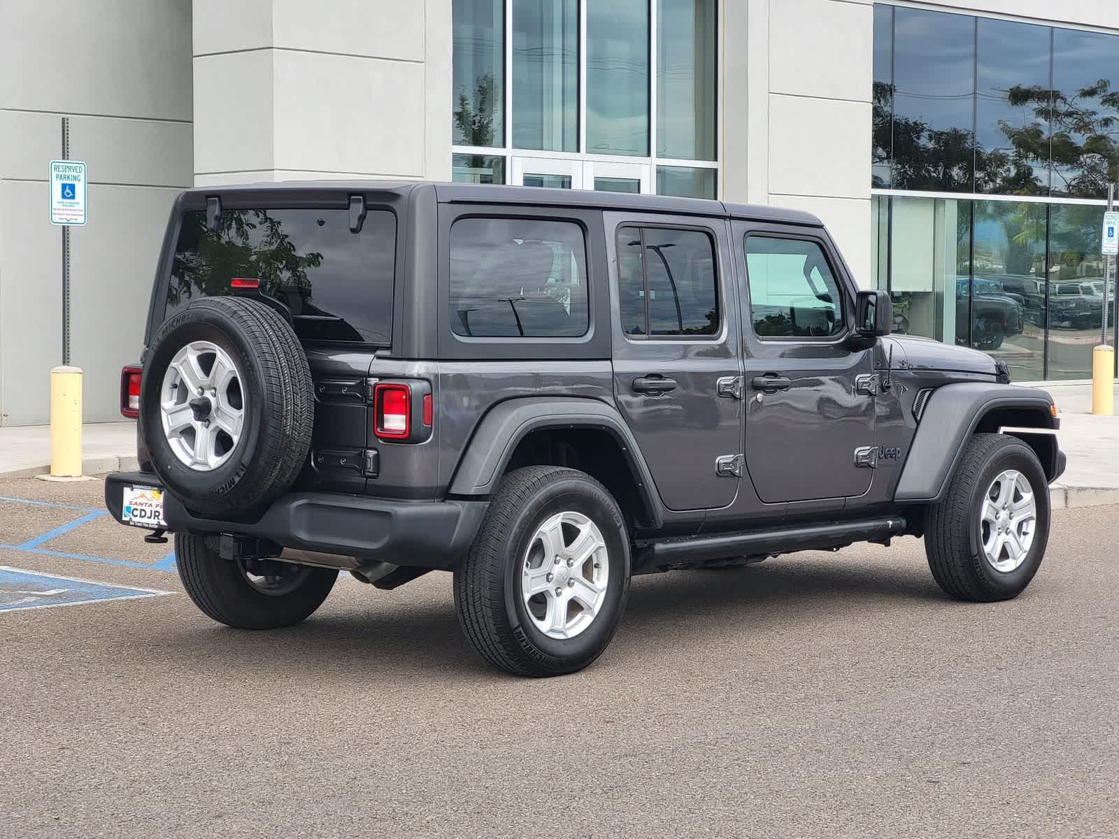 Used 2023 Jeep Wrangler Unlimited Sport AWD/4WD image 5