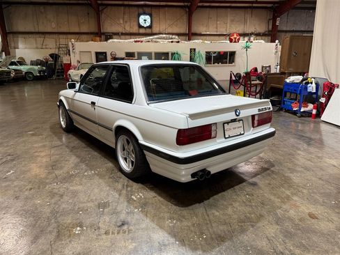 Used 1987 BMW 325is Coupe RWD image 17