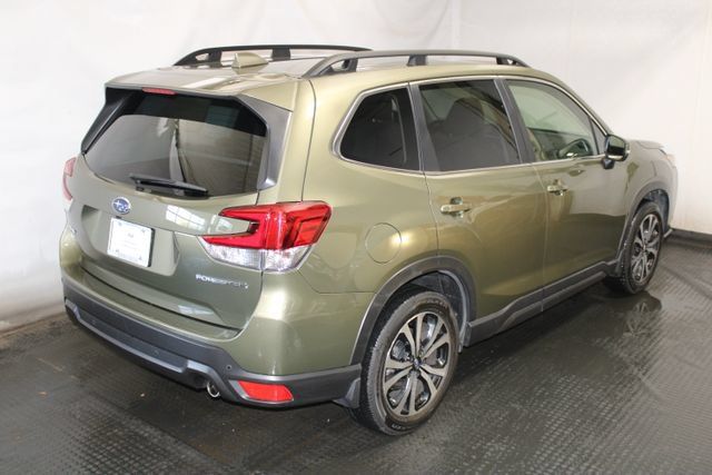 Used 2023 Subaru Forester Limited AWD/4WD image 4