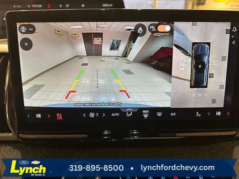 Used 2025 Ford Expedition Tremor image 6