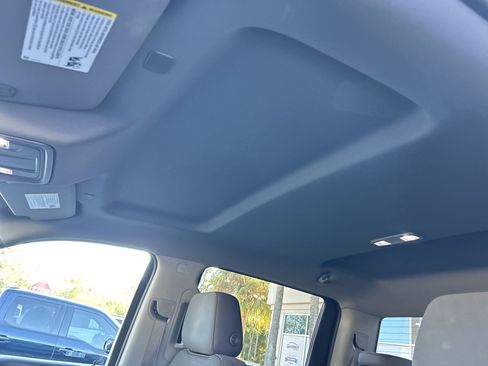 Used 2021 Chevrolet Silverado 1500 Custom image 15