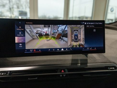 Used 2026 BMW iX xDrive60 w/ M Sport Package image 31