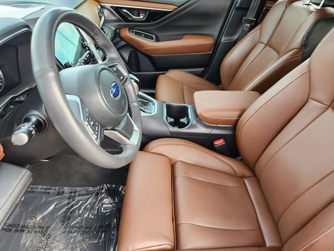 Used 2023 Subaru Outback Touring XT image 3
