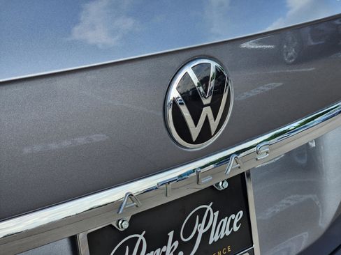 Used 2021 Volkswagen Atlas SE image 13