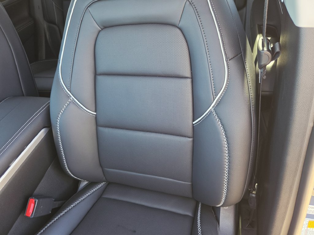 New 2027 GMC Terrain Denali w/ LPO, Floor Liner Package AWD/4WD image 12
