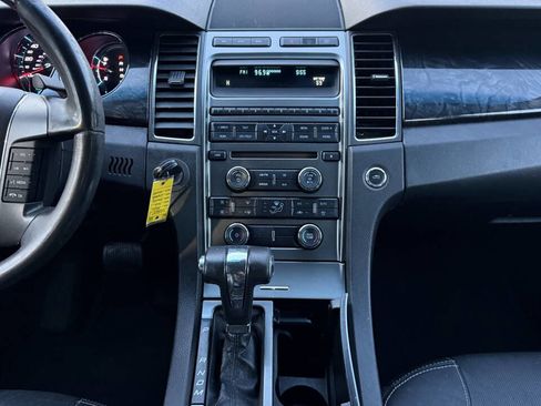 Used 2012 Ford Taurus Limited image 15