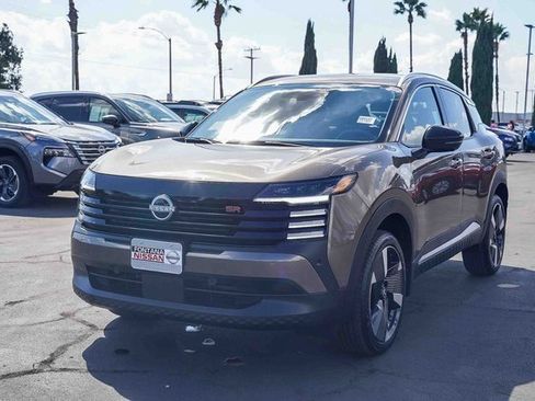 New 2026 Nissan Kicks SR image 4