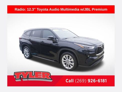 Used 2024 Toyota Highlander Limited AWD/4WD image 1