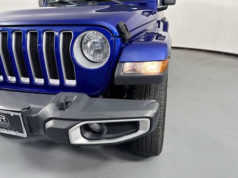 Used 2020 Jeep Wrangler Unlimited Sahara AWD/4WD image 26