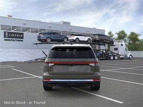 New 2026 Lincoln Aviator AWD image 5