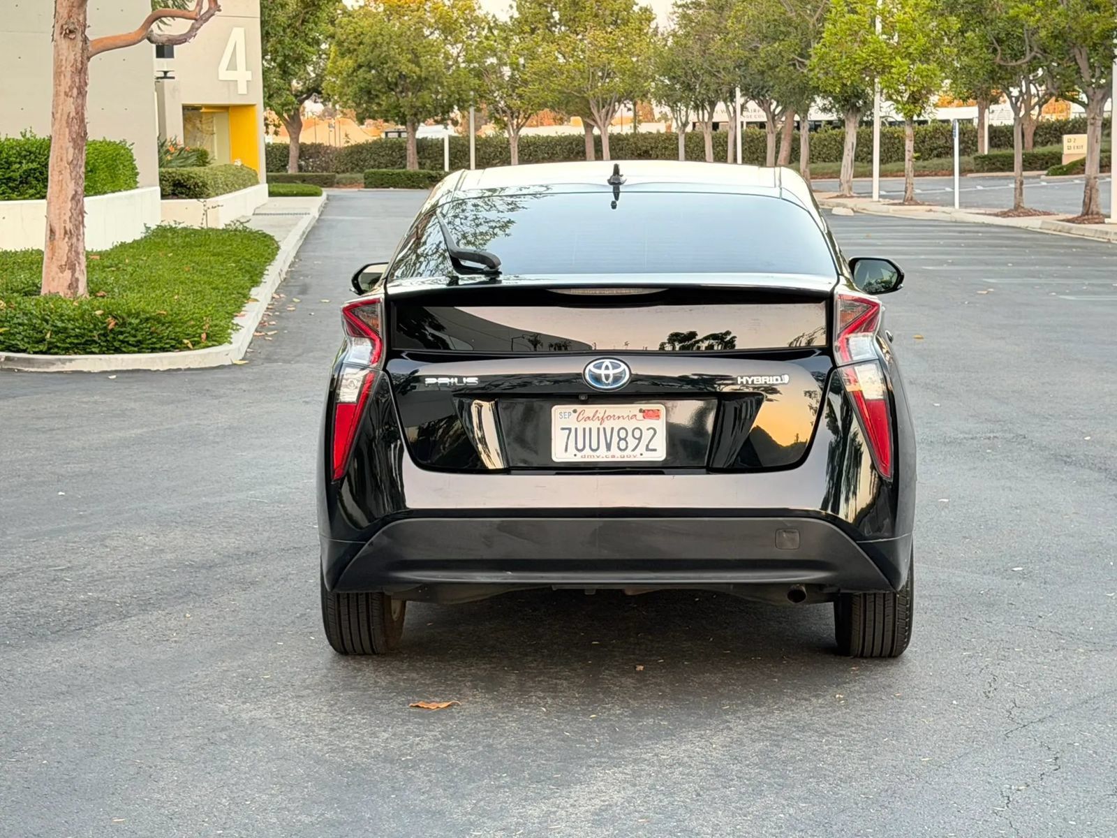 Used 2016 Toyota Prius Three FWD image 5