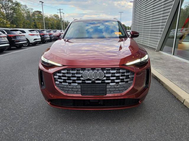 Used 2025 Audi Q5 Premium Plus w/ Premium Plus AWD/4WD image 12