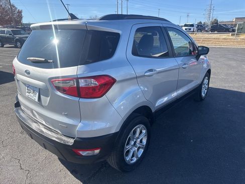 Used 2019 Ford EcoSport SE w/ SE Convenience Package image 3