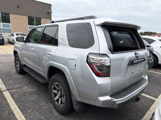 Used 2021 Toyota 4Runner TRD Off-Road Premium w/ Moonroof Package AWD/4WD image 4