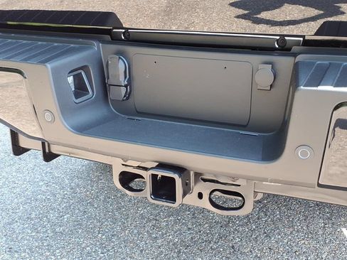 New 2026 Ford F350 XLT w/ XLT Premium Package AWD/4WD image 7