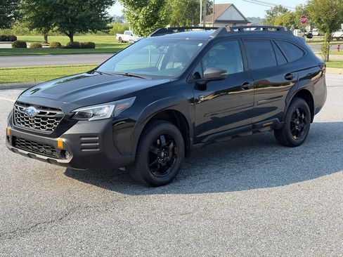 Used 2022 Subaru Outback Wilderness AWD/4WD image 3