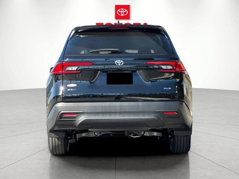 New 2026 Toyota Grand Highlander XLE FWD image 4