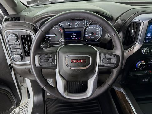 Used 2022 GMC Sierra 1500 Elevation image 13