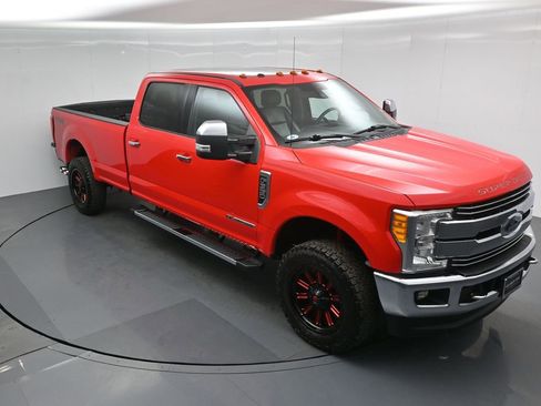 Used 2017 Ford F350 Lariat w/ Lariat Ultimate Package image 37