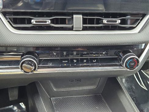 Used 2026 Chevrolet Equinox LT image 27