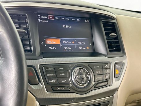 Used 2019 Nissan Pathfinder SL FWD image 15