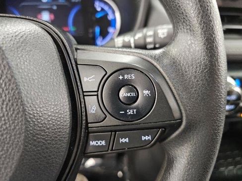 Used 2023 Toyota RAV4 XLE AWD/4WD image 12