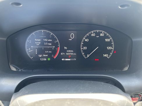 Certified 2025 Honda HR-V EX-L image 10